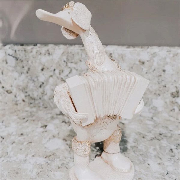 Статуэтка Первый парень на деревне Айвори Bo22493_3382