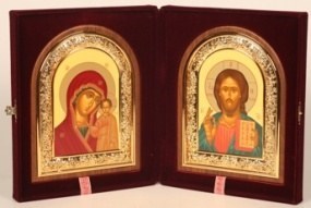 Складень в футляре 18х24 бархатный арочная рамка золочёная Спаситель - Казанская Божья Матерь 239028