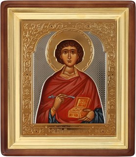 Икона живописная в киоте 11х13 латунь золочение Пантелеимон 236916