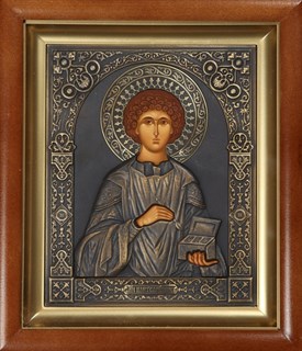 Икона в киоте 15х19 патинированая Пантелеимон 235922