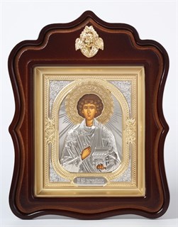 Икона в киоте 18х24 фигурный с навершием объемная золочёная Пантелеимон 236040