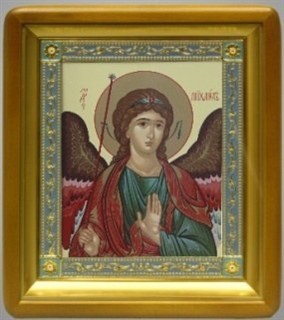 Икона Михаил Архангел в киоте 18х24 фигурный рамка золочёная эмаль 236197
