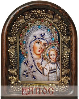 {{productViewItem.photos[photoViewList.activeNavIndex].Alt || productViewItem.photos[photoViewList.activeNavIndex].Description || 'Икона Пресвятая Богородица Казанская бисер'}}