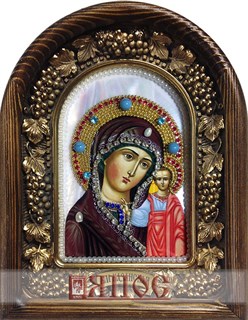 {{photo.Alt || photo.Description || 'Икона Пресвятая Богородица Казанская бисер'}}