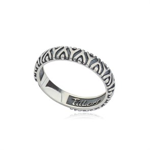 {{photo.Alt || photo.Description || 'Кольцо из серебра «Пири пири», пляшущие человечки'}}