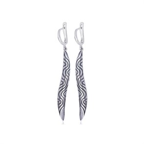 {{photo.Alt || photo.Description || 'Серебряные серьги «Пири пири», волнистый орнамент'}}