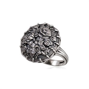 {{photo.Alt || photo.Description || 'Перстень из серебра «Жостово»'}}