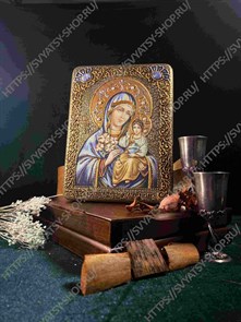 {{photo.Alt || photo.Description || 'Настольная икона Божией Матери Неувядаемый Цвет на дубе 10х15 см.'}}