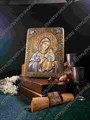 Подарочная икона Божией Матери Неувядаемый Цвет на мореном дубе 20х15 20438 - фото 83879